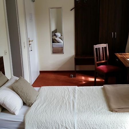 Linde Restaurant & Hotel Nußloch Eksteriør billede