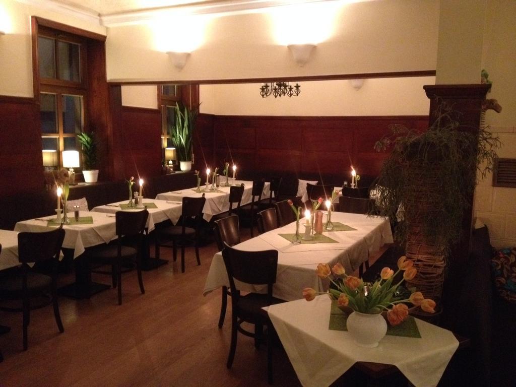 Linde Restaurant & Hotel Nußloch Eksteriør billede