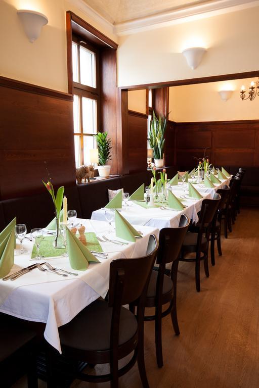 Linde Restaurant & Hotel Nußloch Eksteriør billede