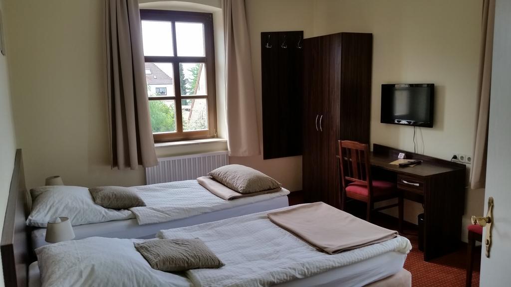 Linde Restaurant & Hotel Nußloch Eksteriør billede